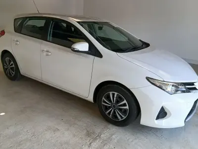 Used Toyota Auris