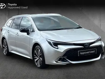 Used Toyota Corolla Design 140 HP (102 kW) 2025 Silver Estate