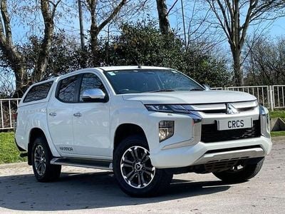 Usado Mitsubishi L200 Warrior 150 HP (110 kW) 2019 Branco Pickup