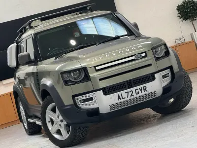 Used Land Rover Defender SE 250 HP (183 kW) 2022 Green SUV