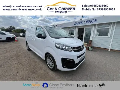 Used Vauxhall Vivaro S 100 HP (73 kW) 2023 White MPV
