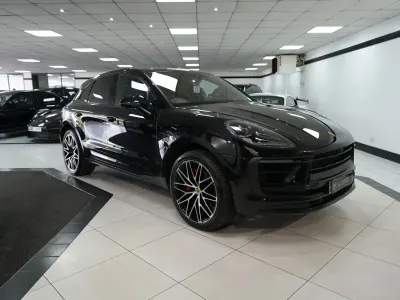 Used Porsche Macan 380 HP (279 kW) 2023 Black SUV