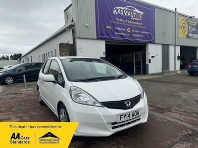 Used Honda Jazz ES 99 HP (72 kW) 2014 White Hatchback