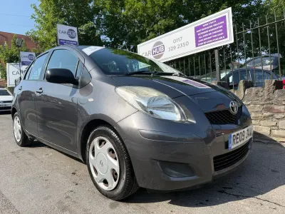 Used Toyota Yaris 101 HP (74 kW) 2009 Grey Hatchback