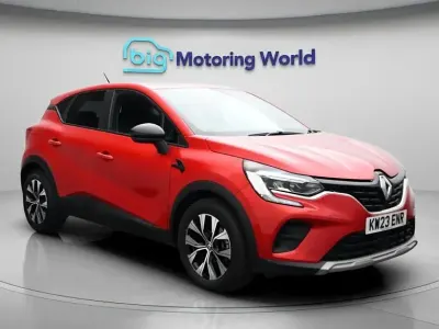 Used Renault Captur Evolution 145 HP (106 kW) 2023 Red SUV