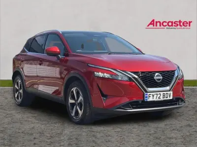 Used Nissan Qashqai N-Connecta 138 HP (101 kW) 2022 Red SUV
