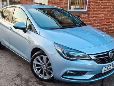 Used Vauxhall Astra Design Edition 101 HP (74 kW) 2018 Silver Hatchback