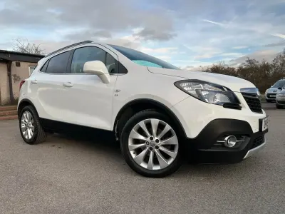 Usado Vauxhall Mokka 130 HP (95 kW) 2015 Branco SUV