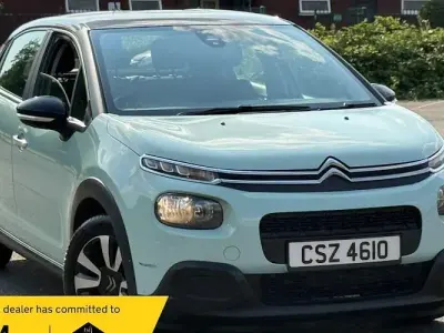 Used Citroën C3 Feel 110 HP (80 kW) 2018 Green Hatchback