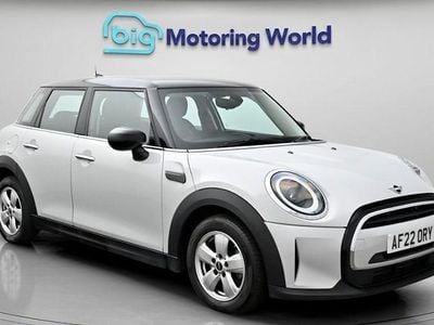 Used Mini Cooper Classic 136 HP (100 kW) 2022 Silver Hatchback