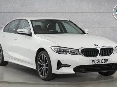 Used BMW 320 Sport Line 192 HP (141 kW) 2021 White Sedan