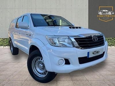 Used Toyota HiLux Active 144 HP (105 kW) 2015 White Pickup