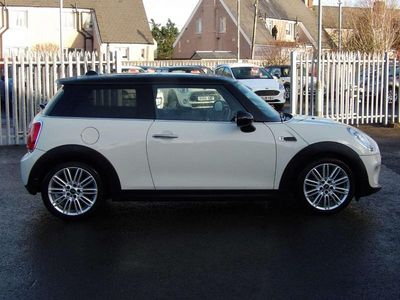 White Used 2016 Mini Cooper Hatch Hatchback | £7,990 (Good price)