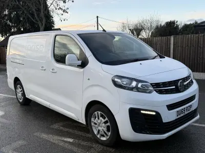 Used Vauxhall Vivaro Sportive 100 HP (73 kW) 2019 White MPV