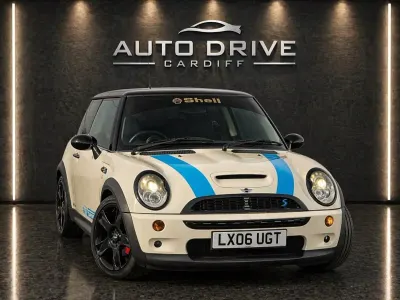 Begagnad Mini Cooper S Hatch 2006 Vit Halvkombi