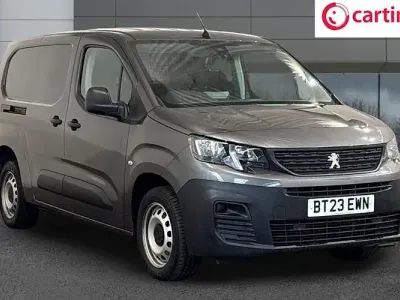 Used Peugeot Partner Premium 131 HP (96 kW) 2023 Grey MPV