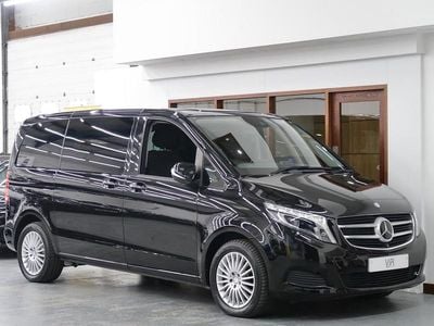 Używany Mercedes V220 2015 Czarny Minivan