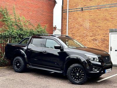 Used Nissan Navara N-Guard 190 HP (139 kW) 2019 Black Pickup