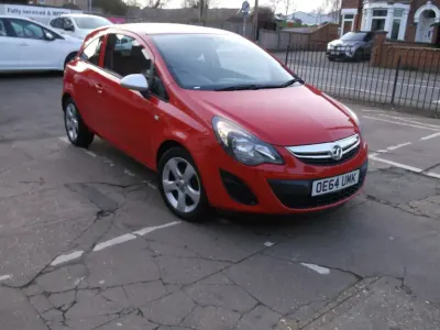 Usado Vauxhall Corsa 2015 Vermelho Citadino
