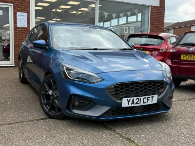Used Ford Focus ST 190 HP (139 kW) 2021 Blue Hatchback