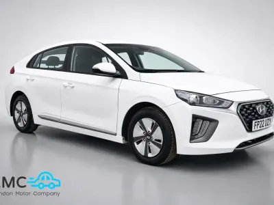 Used Hyundai Ioniq SE 141 HP (103 kW) 2022 White Hatchback