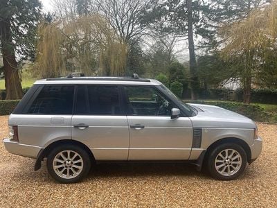 Silver Used 2011 Land Rover Range Rover Vogue SUV | £9,995 (Good price)