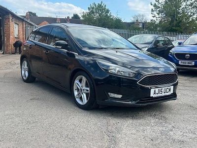 Used Ford Focus Zetec 125 HP (91 kW) 2015 Black Hatchback