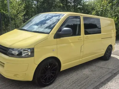 Used VW T5 84 HP (61 kW) 2011 Yellow Van