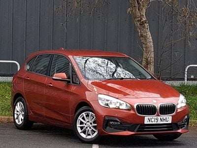 Used BMW 218 Comfort Edition 140 HP (102 kW) 2019 Orange Hatchback