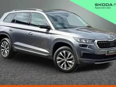 Usado Skoda Kodiaq SE Drive 147 HP (108 kW) 2022 Cinzento SUV