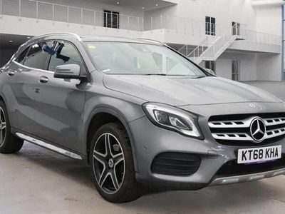 Mercedes GLA220
