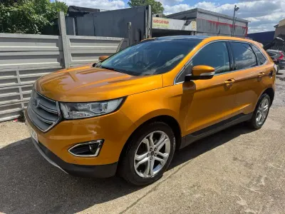 Used Ford Edge Titanium 210 HP (154 kW) 2016 Orange SUV