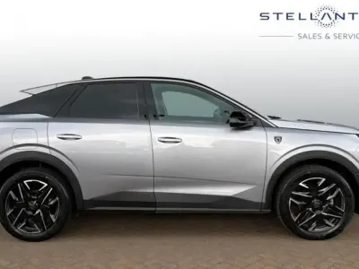 Second-hand Peugeot 3008 GT 134 CP (98 kW) 2025 Gri SUV