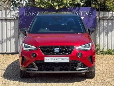 Używany Seat Arona FR 110 KM (80 kW) 2022 Czerwony SUV