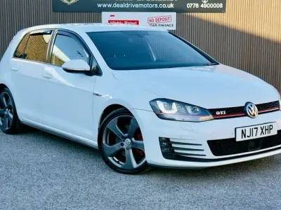 Used VW Golf VII GTI 220 HP (161 kW) 2016 Hatchback