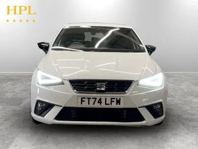 Używany Seat Ibiza FR 115 KM (84 kW) 2025 Biały Hatchback