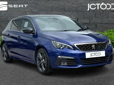 Używany Peugeot 308 GT-line 128 KM (94 kW) 2018 Niebieski Hatchback