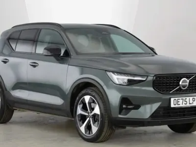 Used Volvo XC40 Plus 197 HP (144 kW) 2025 Forest lake SUV