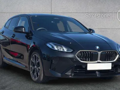 Gebraucht BMW 120 M Sport 168 PS (123 kW) 2025 Schwarz Kleinwagen