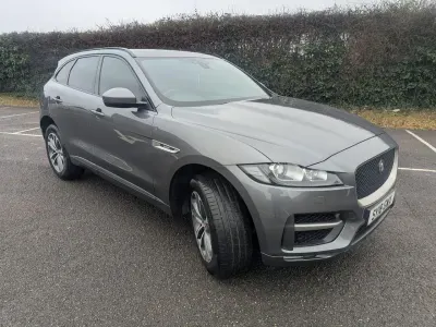 Używany Jaguar F-Pace R-Sport 2018 Szary SUV
