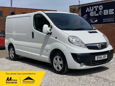 Used Vauxhall Vivaro Sportive 115 HP (84 kW) 2014 White MPV