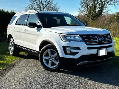 Used Ford Explorer XLT 2017 White SUV