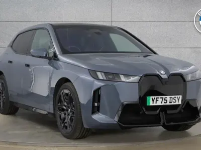Usado BMW iX M Sport 394 kW (537 HP) 2025 Cinzento SUV