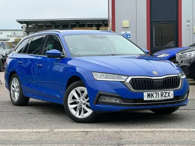 Begagnad Skoda Octavia SE L 116 HK (85 kW) 2021 Blå Kombi