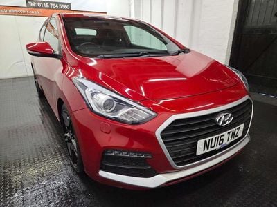 Used Hyundai i30 Turbo 2016 Red Hatchback