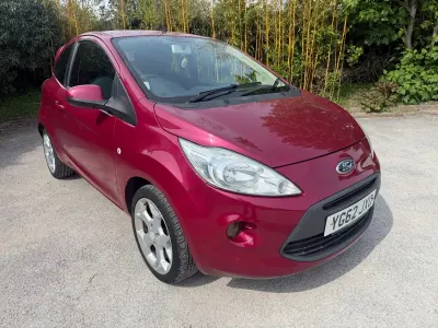 Używany Ford Ka Zetec 69 KM (50 kW) 2012 Czerwony Hatchback