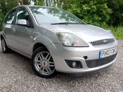 Used Ford Fiesta Ghia 100 HP (73 kW) 2007 Silver Hatchback