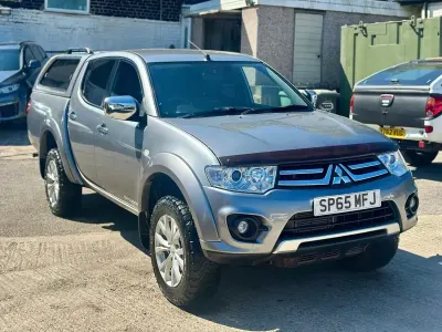 Second-hand Mitsubishi L200 2015 Gri Pickup