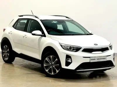 Used Kia Stonic 100 HP (73 kW) 2019 White SUV