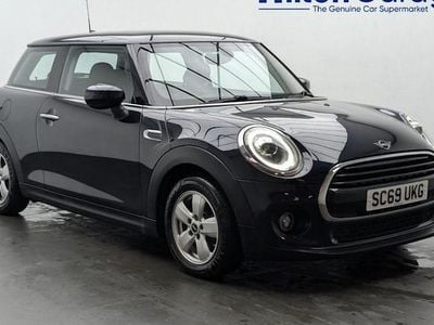 Used Mini Cooper Classic 136 HP (100 kW) 2020 Blue/black Hatchback